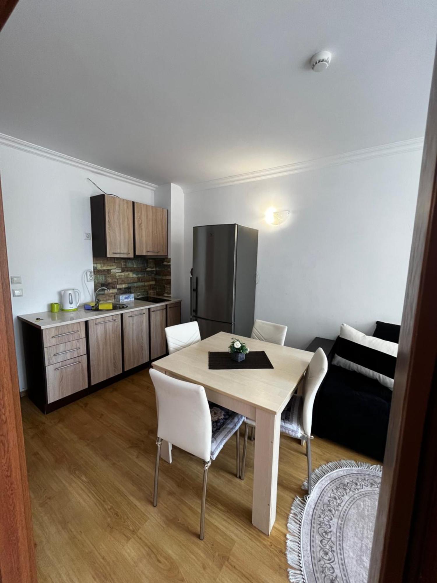 סאני ביץ' Apartments Sweet Home 4 מראה חיצוני תמונה