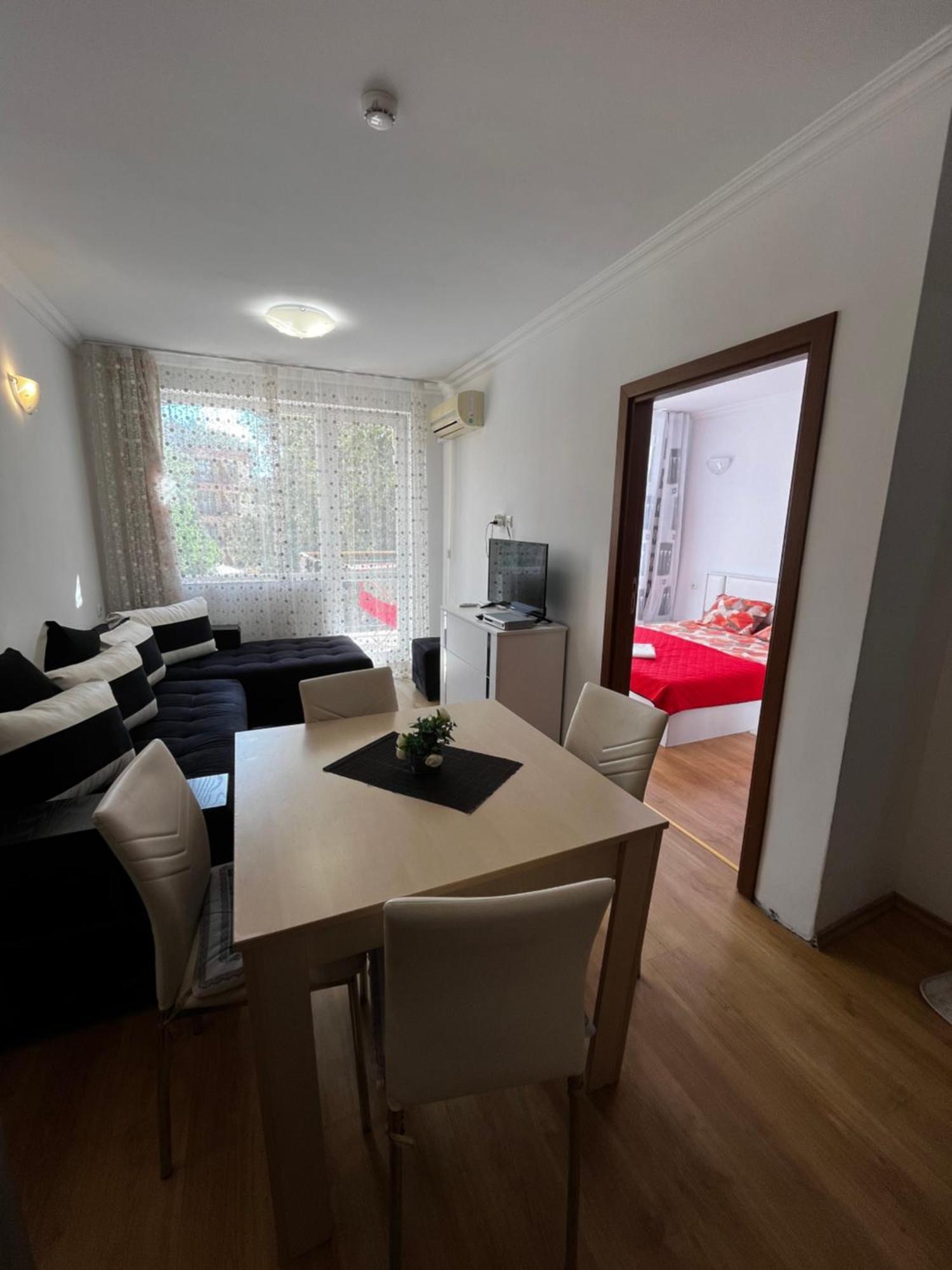 סאני ביץ' Apartments Sweet Home 4 מראה חיצוני תמונה
