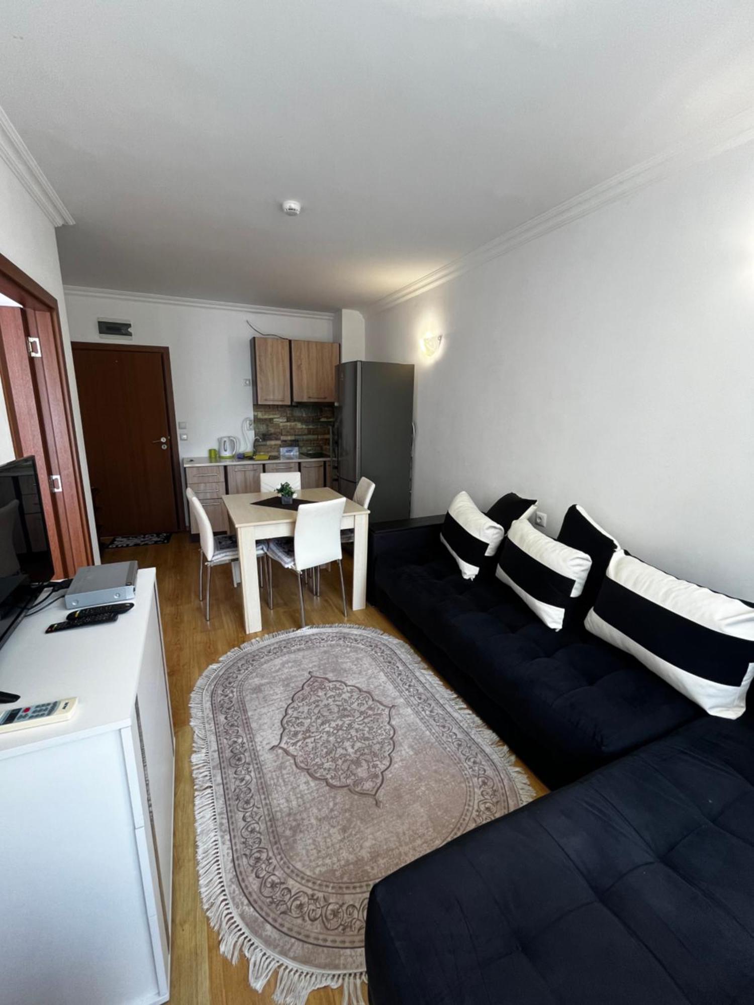 סאני ביץ' Apartments Sweet Home 4 מראה חיצוני תמונה
